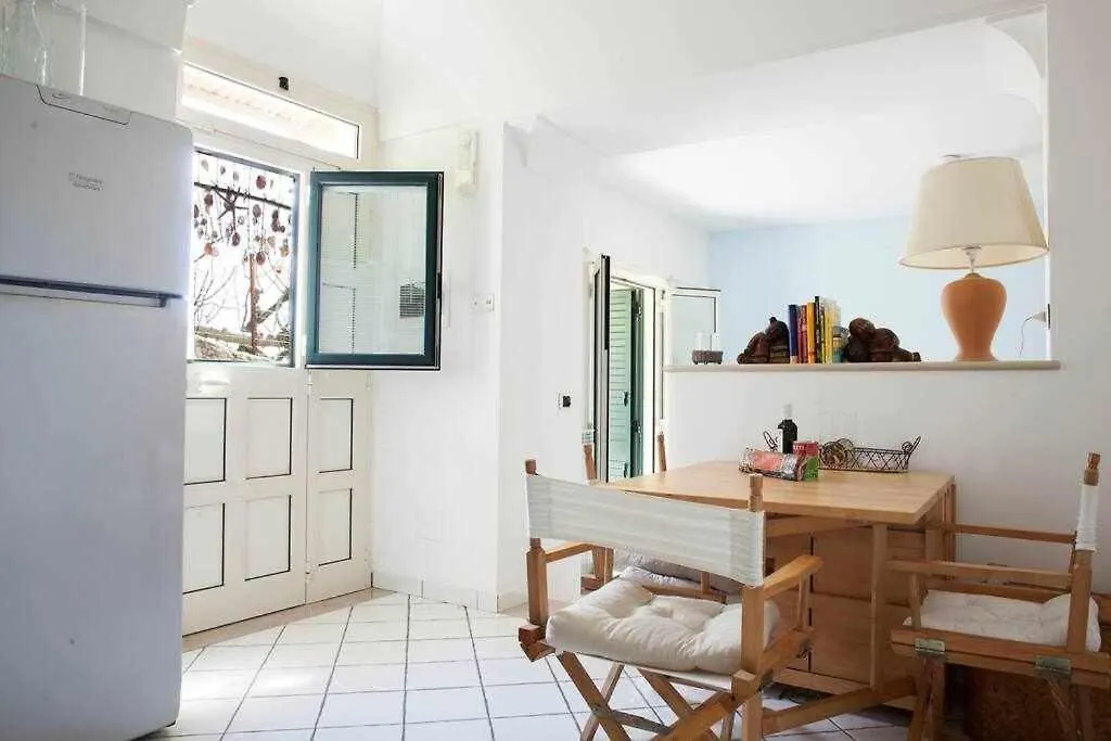 Holiday home Donna Saretta Casetta Tradizionale Amalfitana Italy
