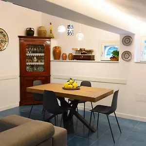 - Antica Residenza Amalfitana Apartment